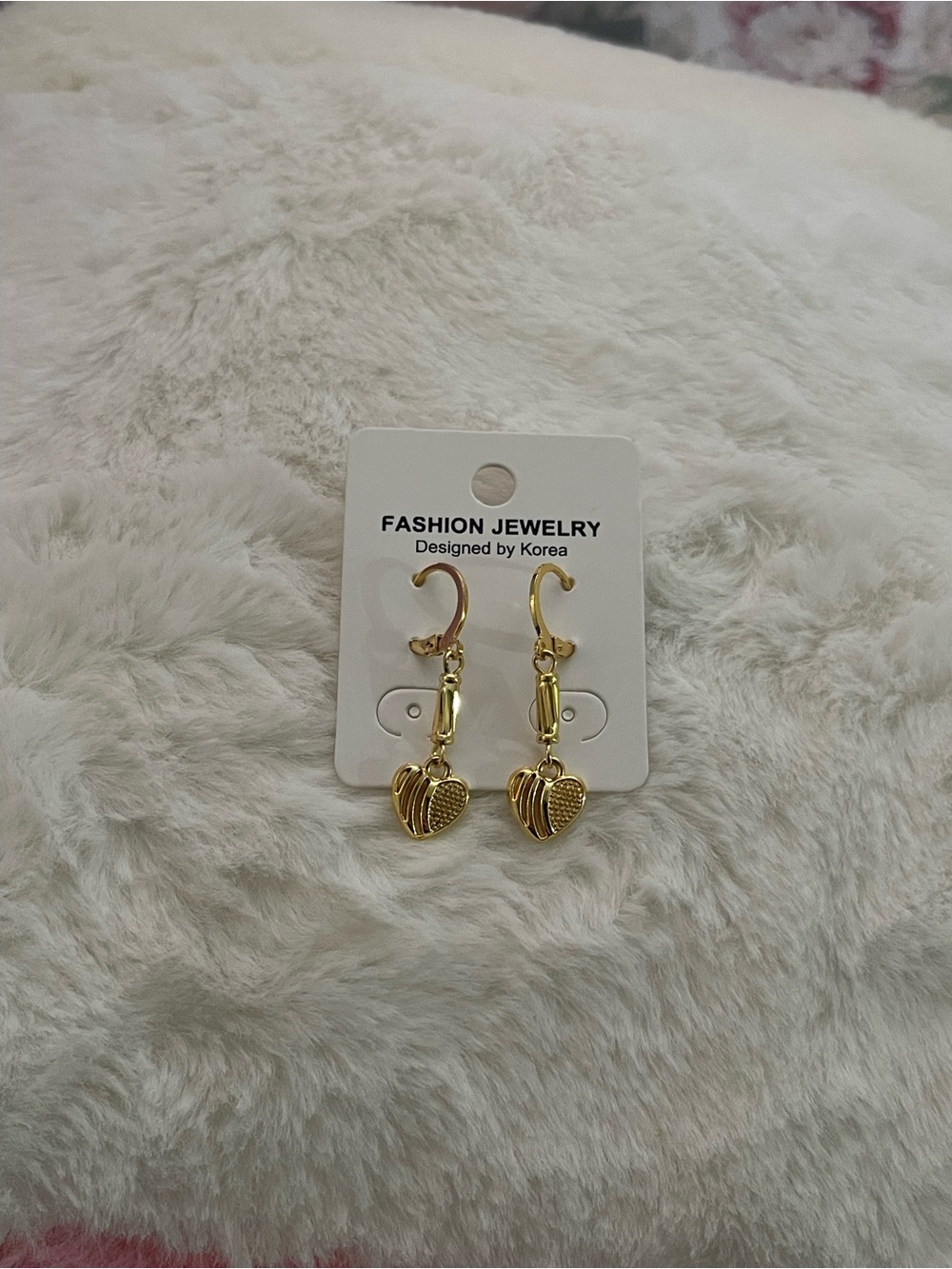 Fashion Jewelry Gold Heart Dangle Earrings
